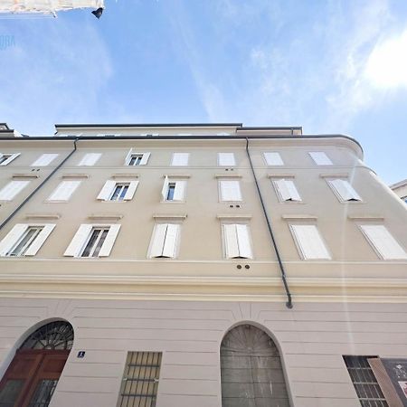 Апартаменты Slataper 9 Tirabora Short Rent Триест Экстерьер фото