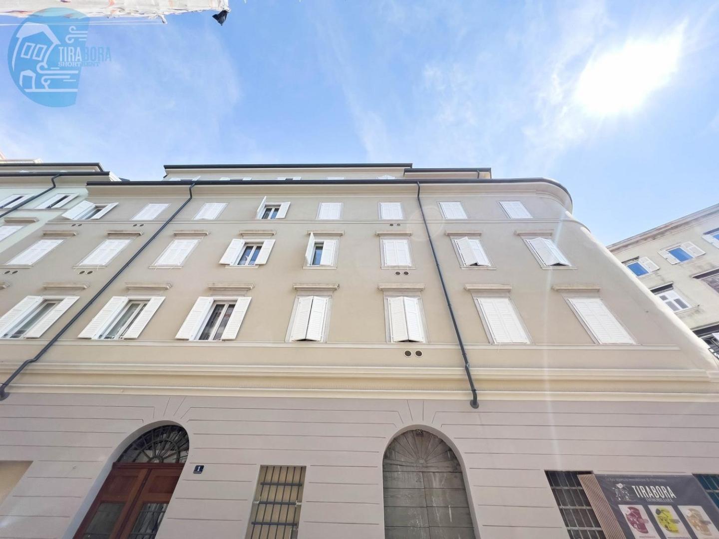 Апартаменты Slataper 9 Tirabora Short Rent Триест Экстерьер фото